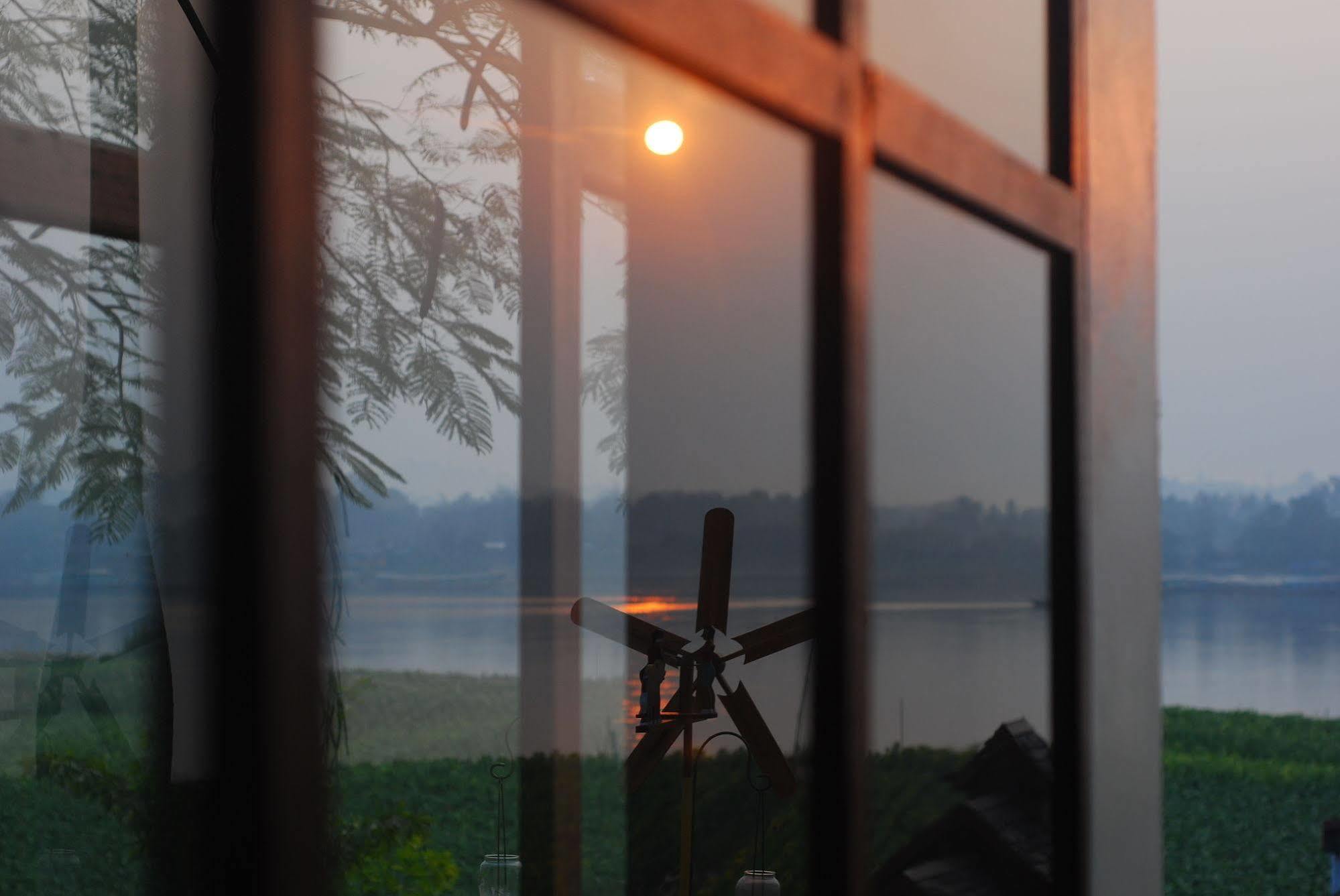 Hotel Gin'S Maekhong View Chiang Saen Esterno foto
