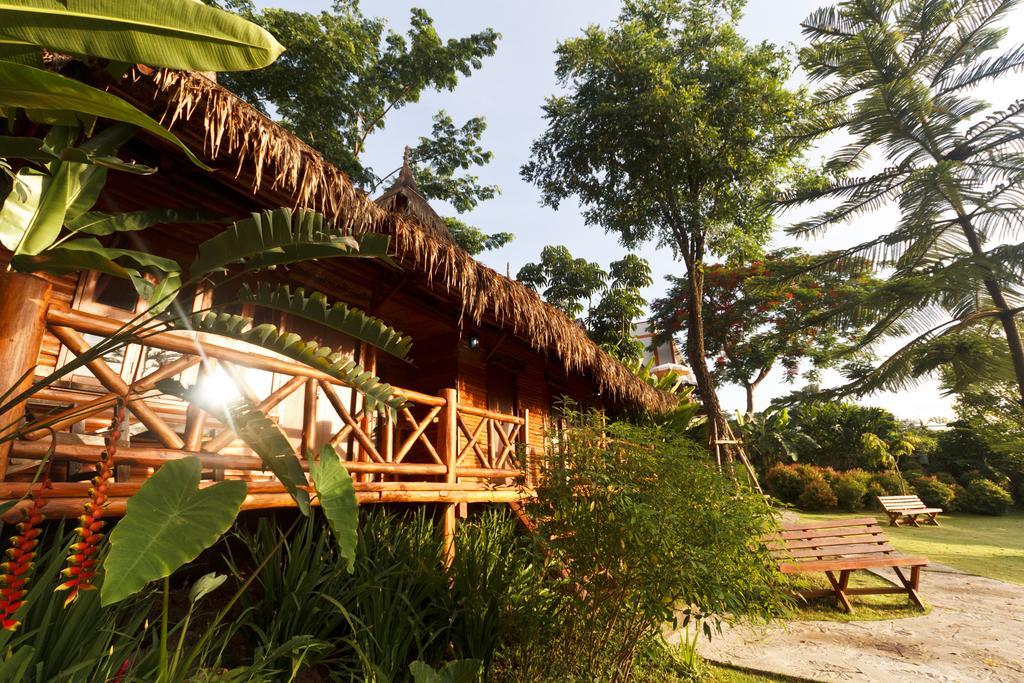 Hotel Gin'S Maekhong View Chiang Saen Esterno foto